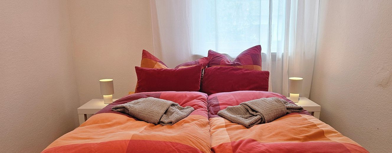 Abitare con tranquillità e stile tra Monaco e le montagne - completamente arredato – optionales Gästezimmer /Büro