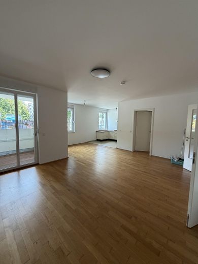 NEW modernized 2-room apartment with kitchen in the prime location – Foto 3