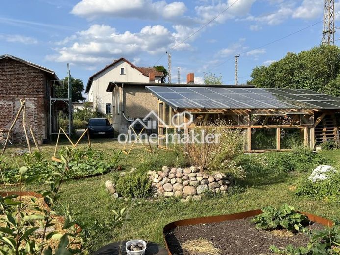 Biesenthal: 1.646 m² erschlossen, Altbau, PV-Anlage, 40 Min nach Berlin – Foto 1