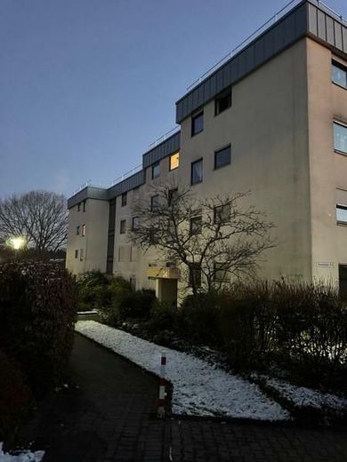 Pärchenwohnung, kl. Familie oder Altersruhesitz - aber auch Kapitalanlage/RENDITE zur Altersvorsorge – 1 Wohnanlage Front mit Haupteingang