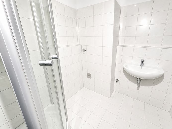 3 Zimmer Wohnung mit neuer Einbauküche / WG geeignet – Foto 7