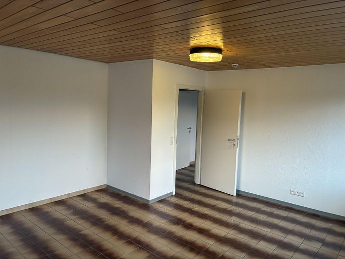 Weil der Stadt merkezinde büyük bir evde paylaşımlı daire odası – EG Zimmer 1