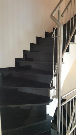 Reihenendhaus mit gehobene Ausstattung und 2 Stellplätze (Mietpreis inbegriffen) – Foto 32