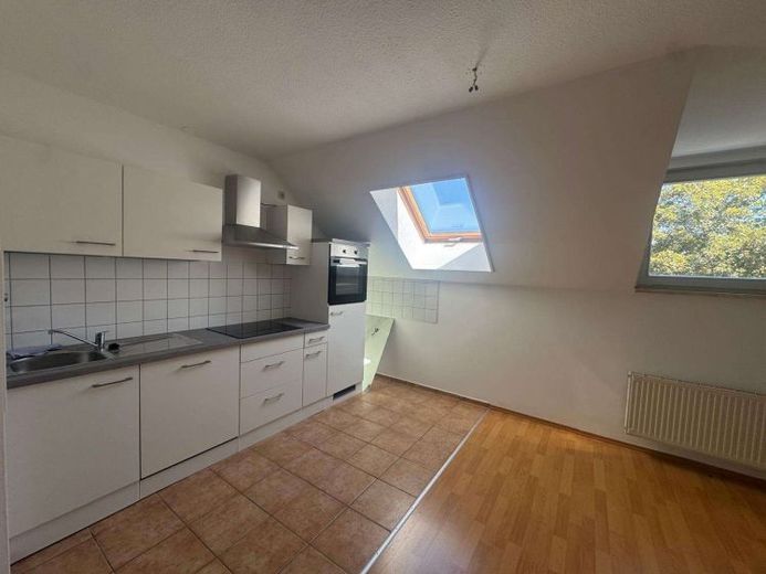 Ihr neues Zuhause in Chemnitz-Kappel: Moderne 2-Raum-Wohnung mit Einbauküche in ruhiger, zentraler Lage – Foto 1