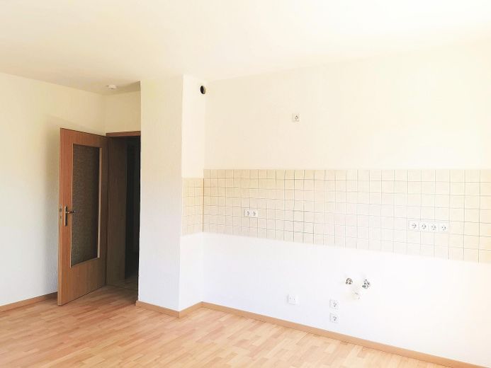 маленька, але затишна 2-кімнатна квартира площею 43 м², кухня, ванна кімната на першому поверсі – Фотографія 3