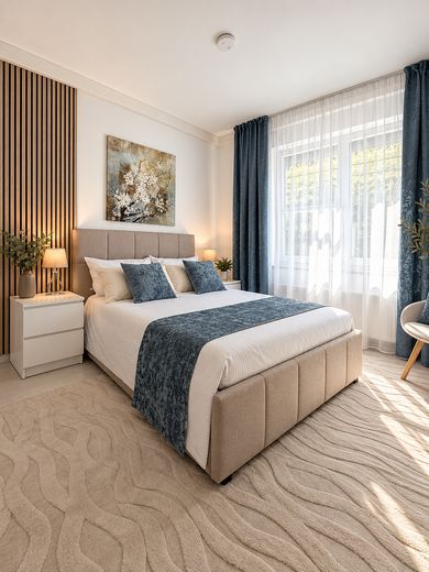 Stilvoll möblierte 2-Zimmer-Wohnung in Augsburg – komplett ausgestattet & sofort frei – Schlafzimmer