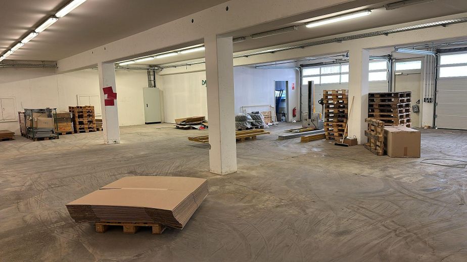 Engelsbrand, verschiedene Büros, – Halle 7