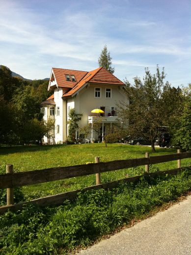 Villa Hell