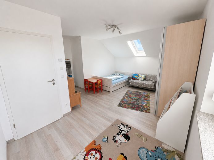 PROVISIONSFREI: Helle 4-Zimmer-Eigentumswohnung mit großer Terrasse in Herzogenaurach-Niederndorf – Ansicht Kinderzimmer1 - 2