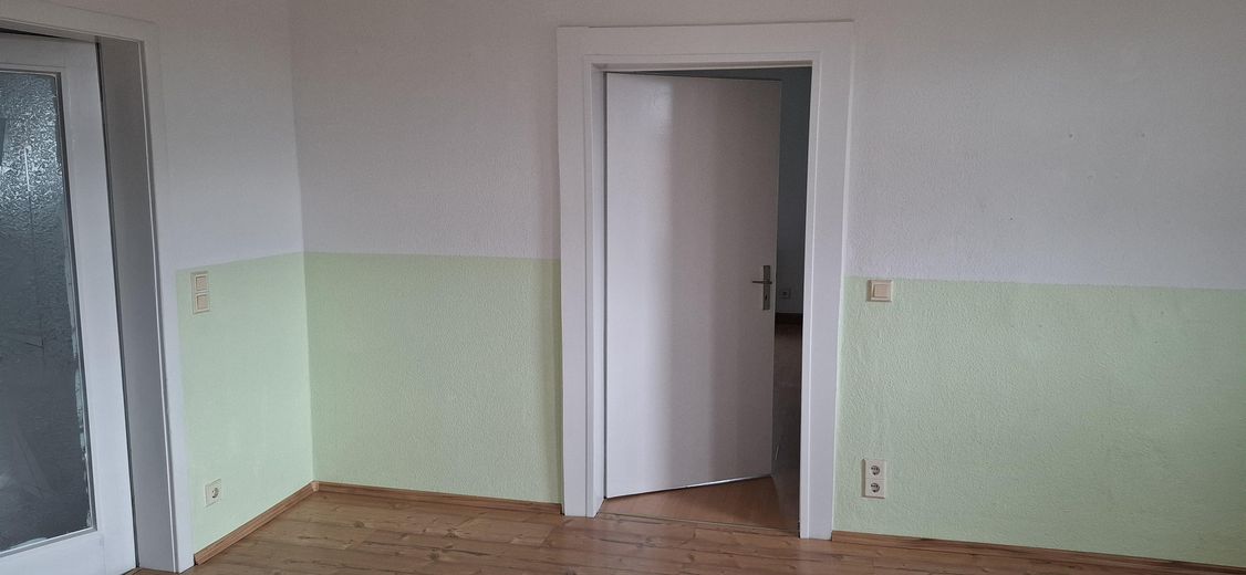 4-Raum-DG-Wohnung mit Garage in Kretzschau – Zugang zm Schlafzimmer