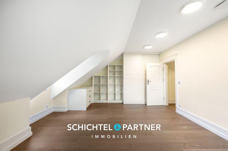Baden | Herausragende Luxusvilla am Weserhang mit Wellness-Landschaft – S&amp;P | Ankleidezimmer