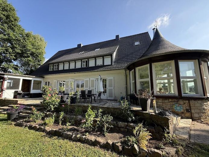 Villa señorial de categoría excepcional: refugio exclusivo en una parcela ajardinada de 5.245 m² en Bad Essen – Foto 1