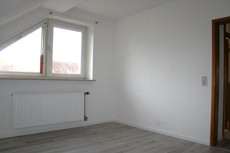 Highlight: 3-Zi.-Maisonette auf zwei Ebenen, sonniger Süd/West-Balkon, Endetage – Foto 26