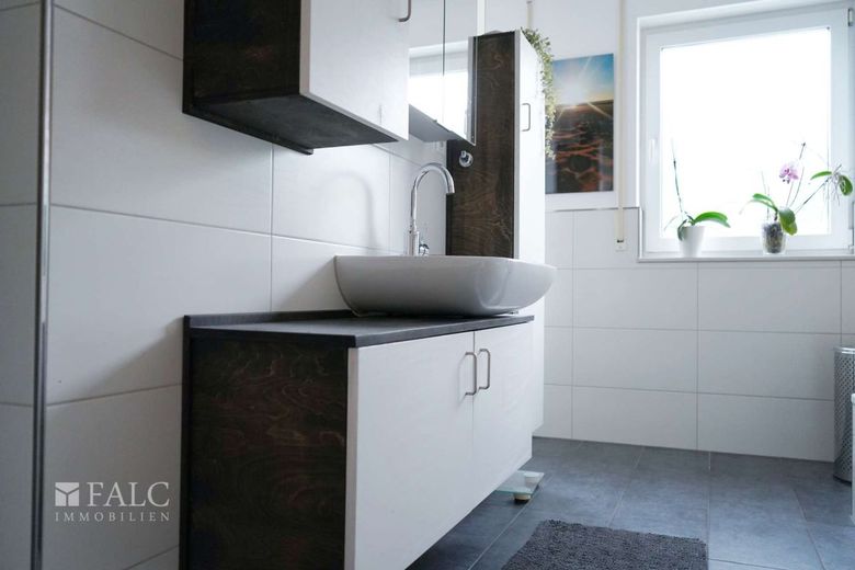 Eleganz, die begeistert - Komfort, der bleibt – Badezimmer 1