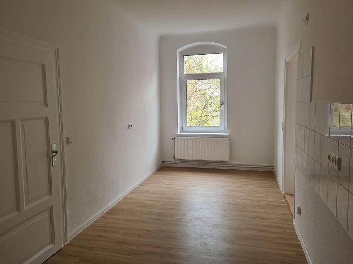 Neu sanierte, wunderschöne Altbauwohnung in zentraler Lage – Küche
