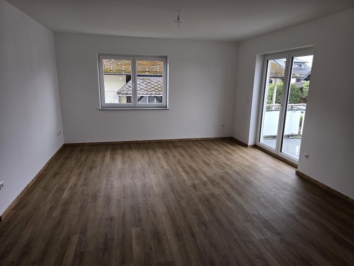 Haus mit 8 Wohnungen – Foto 1