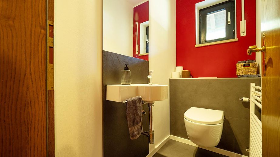 ALLES außer GEWÖHNLICH! Provisionsfreier Bungalow mit AUSBAUPOTENTIAL – Gäste-WC