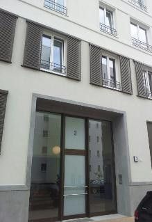 ruhige 4 Zi.-Whg mit Südloggia zum grünen Innenhof in Berlin Mitte – provisionsfrei – Frontansicht mit Eingang