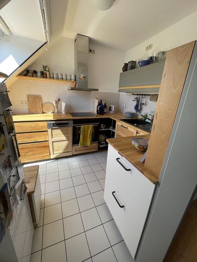 Gemütliche 3 Zimmer-Maisonettenwohnung in Eresing (Nähe Geltendorf, BRB und S-Bahn München) – Küche weitere Ansicht