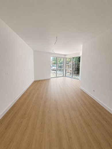 NEUBAU : 40qm Studio-Apartment mit Balkon & XL Badezimmer – Foto 1