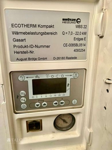 Einfach Mehr: Bungalow mit ELW. Garage, Süd-Loggia-Terrasse. Wohnreserve. Ruhige Wohnlage. Frei. – Gas-Zentralheizung