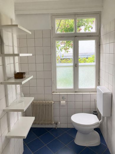 EG: Bad groß