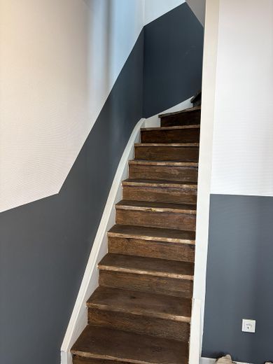 Klimatisierte Wohnung - Erstbezug nach Kernsanierung – Treppenhaus