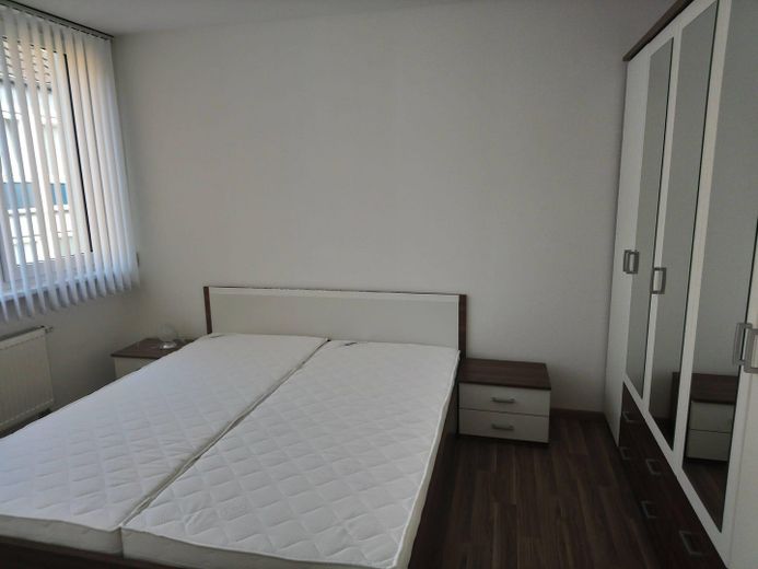Vollmöblierte 2-Zimmer Wohnung am Rhein (Deutze Brücke) – Schlafzimmer