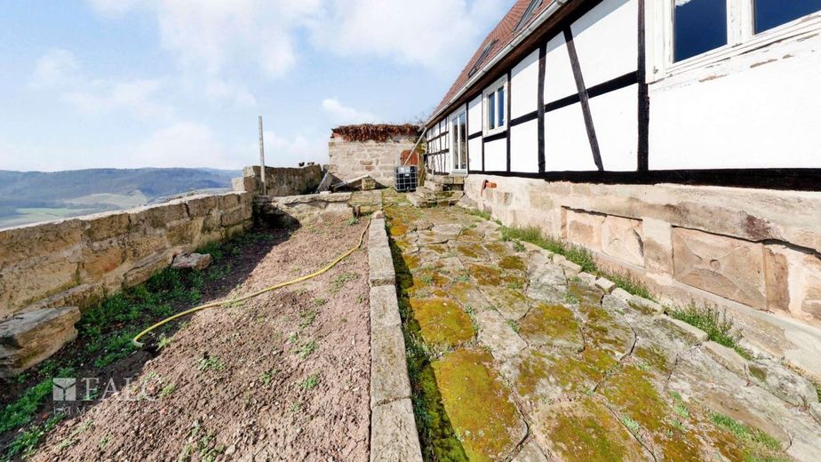 Charmantes Anwesen in einzigartiger Lage sucht Liebhaber! - FALC Immobilien Öhringen – Aussichtsterrasse