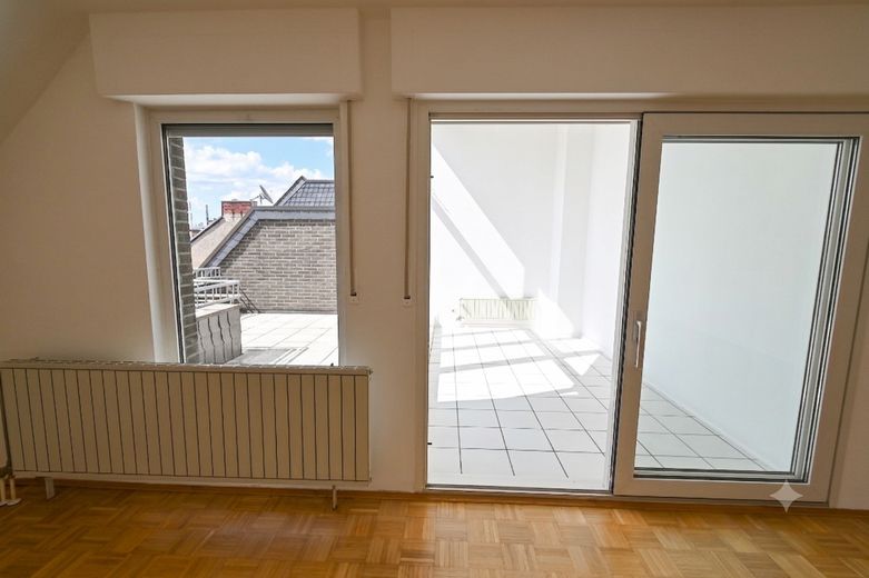 3-Zimmer-Penthouse mit Dachterrasse und Wintergarten in Köln-Wahn – Foto 5