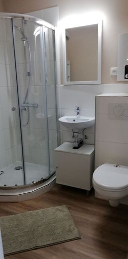 Fully equipped apartment, central city location near the hospital, immediately available, private sale – Foto 8