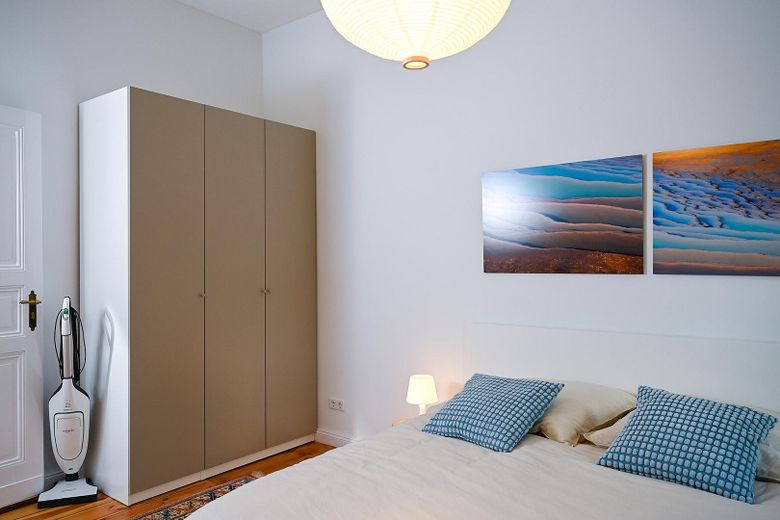 Stijlvol volledig gemeubileerd appartement van 65 m² in een oud gebouw met balkon – direct aan het Stadtpark Steglitz – Foto 2