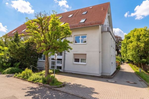 helle 4-Zimmer-Maisonettewhg. mit Balkon und Tiefgaragenstellplatz in westlicher Stadtlage***