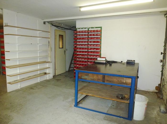 Fröndenberg-Dellwig: Gewerbeimmobilie mit vielen Optionen - Ideal zum Arbeiten, Werkeln und Lagern! – Lagerfläche