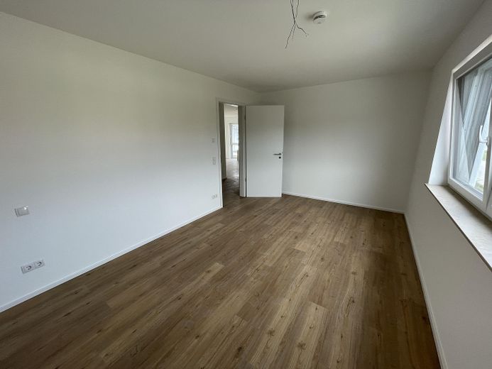 ***Moderne KfW-40 & QNG+ Neubauwohnung – Service-Wohnen mit Komfort & Sicherheit*** – Schlafzimmer