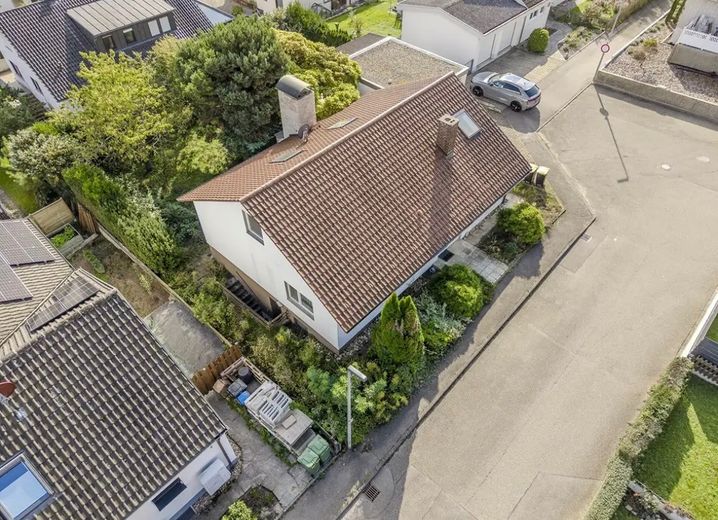 Einfamilienhaus in Sachsenheim (Spielberg) – Foto 1