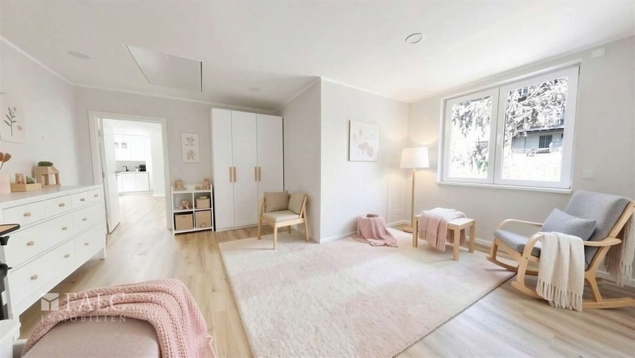 Ebenerdig, modern, selten: Barrierefreies Wohnen mit Garten in Remscheid-Vieringhausen – Kinderzimmer - (KI generiert)