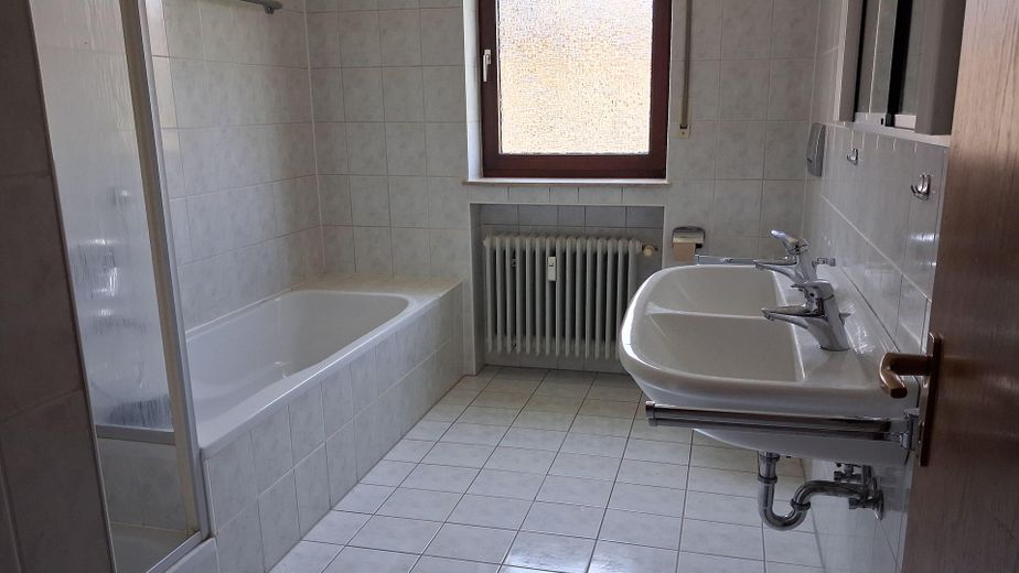 -RESERVIERT- Wohn- und Geschäftshaus, als Dreifamilienhaus geeignet – Foto 8