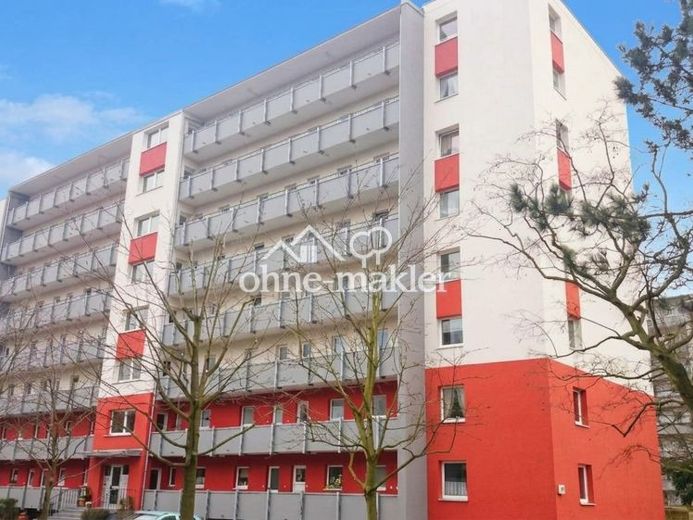 Affascinante appartamento di proprietà con 1 stanza, balcone e posto auto a Wedel – Foto 2