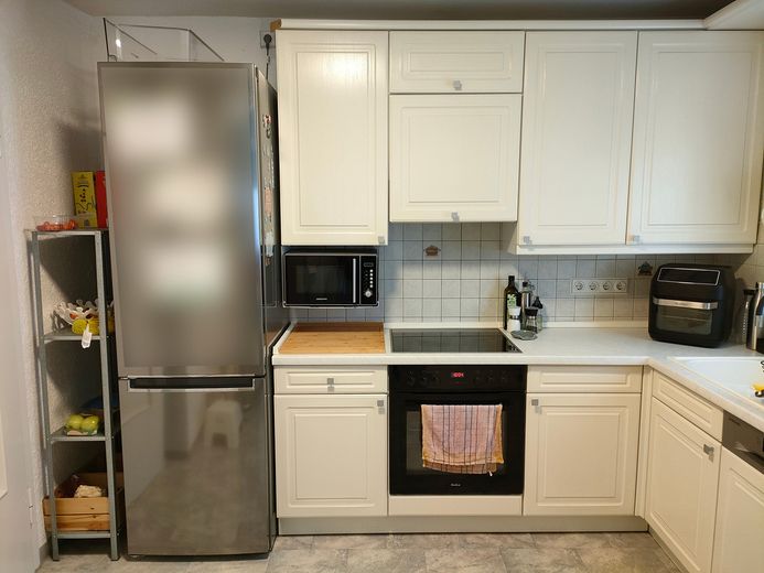 Freist. Einfamilienhaus mit Garten, Doppelgarage und Carport – Foto 8