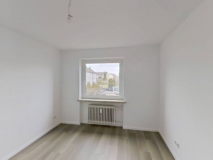 Lichtblick gesucht? Sonnige 2-Zimmer-Wohnung mit Balkon – Foto 4