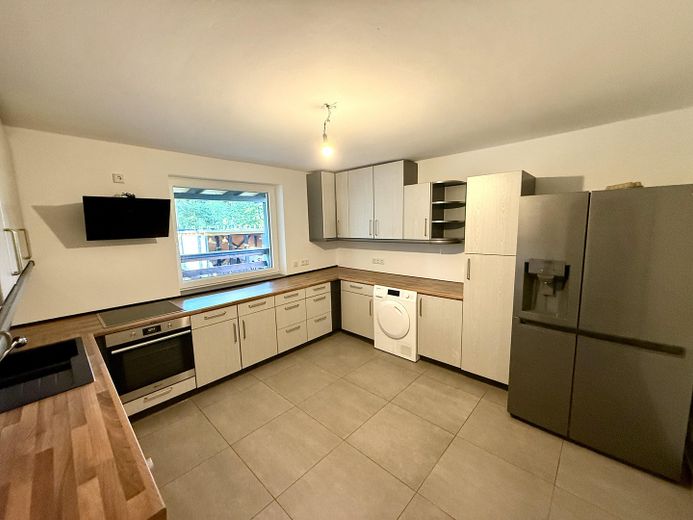 Modernes Haus mit großem Garten, Wärmepumpe & Smart Home in Bissendorf-Wietze – Küche EG