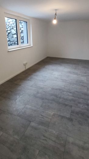 Don’t miss out this stunning opportunity - Exklusive Wohnlage - Neubau DHH in Hochheim – Das großzügige Arbeitszimmer