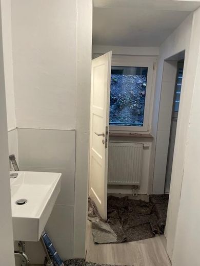 Grande maison individuelle rénovée avec extension atelier à Tharandt près de Dresde – Bad 1.OG