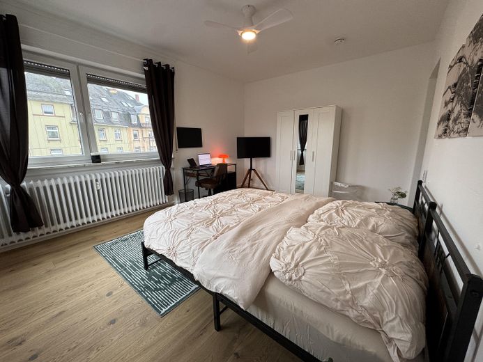 Prima occupazione e arredato di recente!! Camera privata in posizione eccellente! – Zimmer Nr. 3: €760 Pauschal