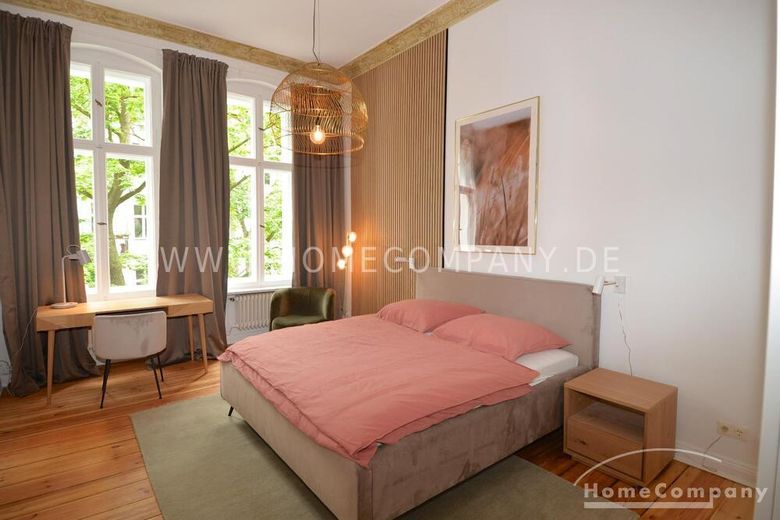 Hochwertige 7 Zimmerwohnung, Altbau Stuck, am Ku´Damm zentral – f2e05c552eb30f48dc52866891b48f68dc6d1950.jpg