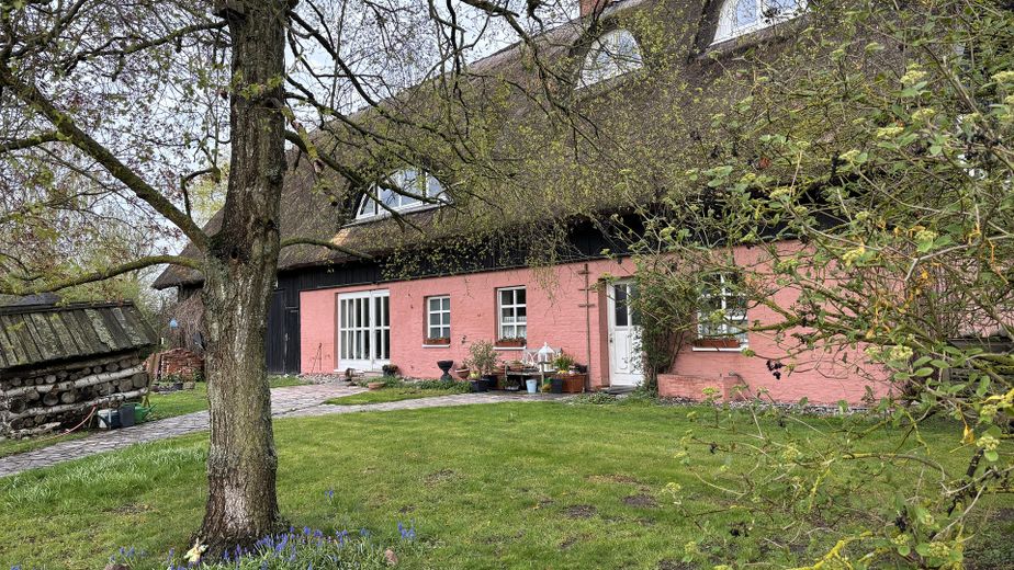 Haus, Bauernhaus, Landhaus, ländliches Idyll in ruhiger Lage. Ein Landhaus , das die Seele berührt – Nordostansicht