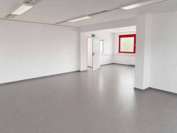 Lager/ Produktionsflächen ca. 1400 m2 mit Büro / teilbar – Foto 5