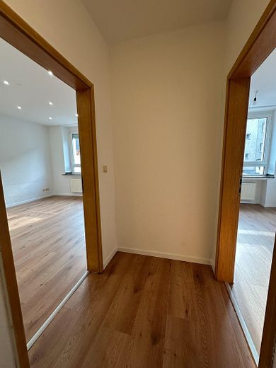 Frisch renovierte 2-Zimmer Wohnung in Essen – Diele