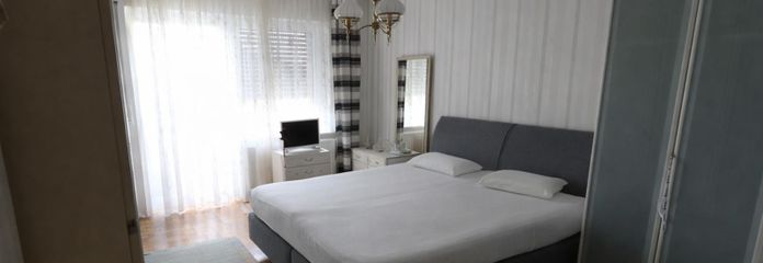 Großes Schlafzimmer 